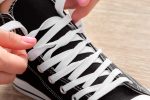 3 Formas divertidas de poner pasadores de zapatillas